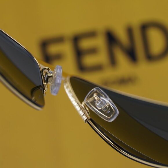 Fendi FE40141U 30N Rectangle Sunglasses - Shiny Gold/Green - Picture 5 of 10